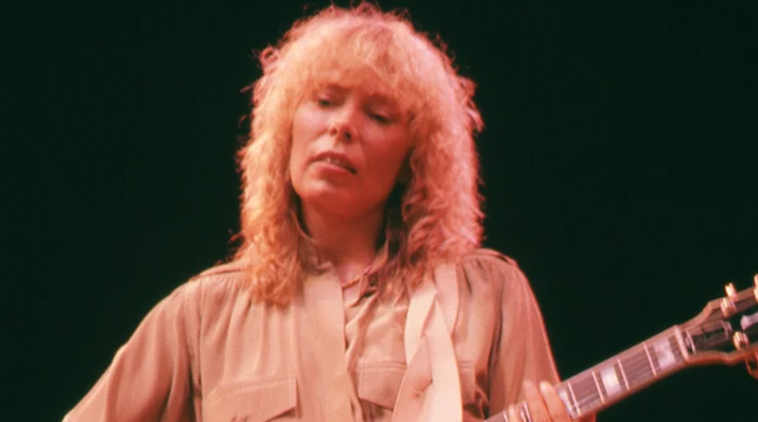 Joni Mitchell Net Worth