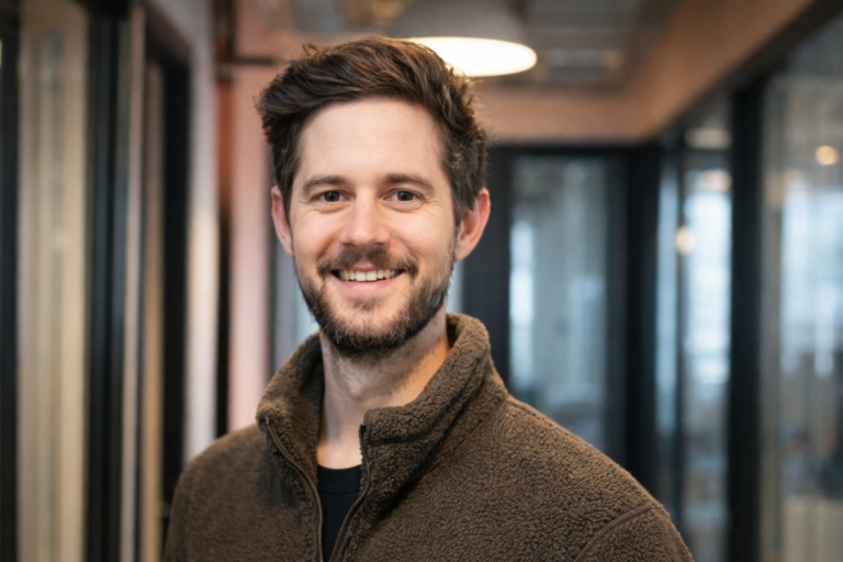 Mitch Riley Led Capi Money