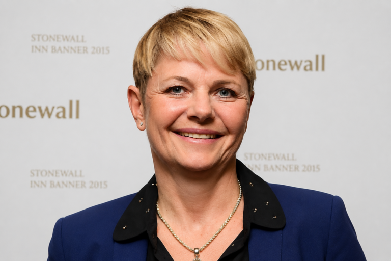 Alice Arnold net worth